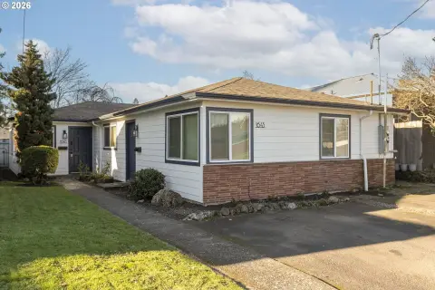 Portland Duplex Near Golf Course
