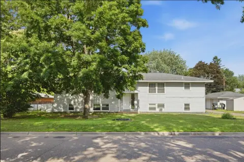 Fourplex with One-Car Garages