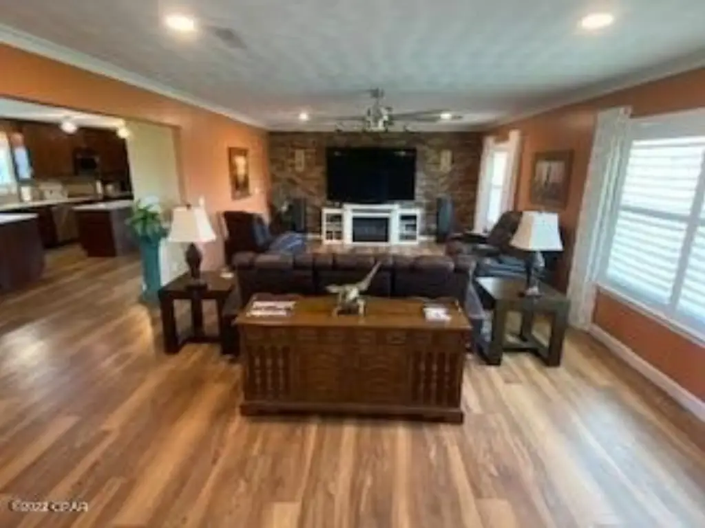 Picture 16