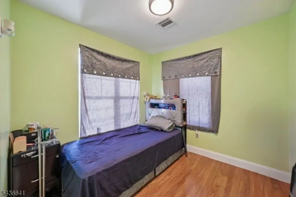 Picture 8
