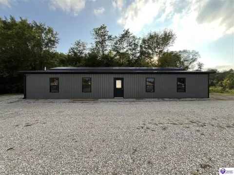 Munfordville Farm with Highway Frontage