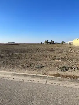 Firebaugh Commercial Land Opportunity
