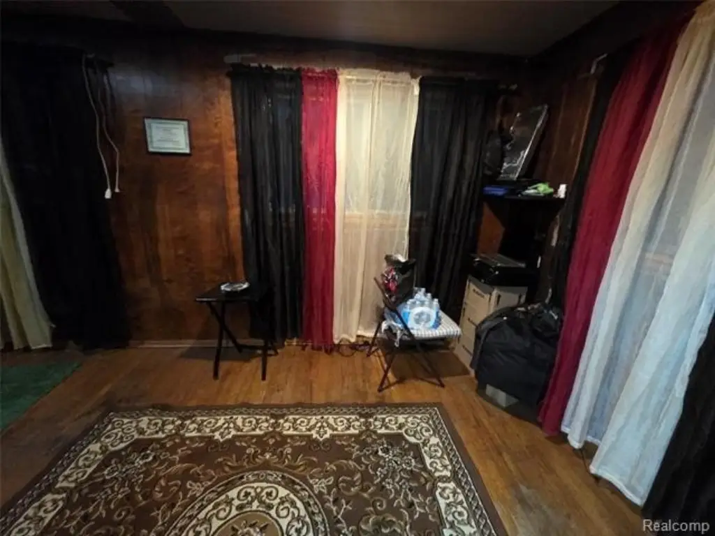 Picture 33