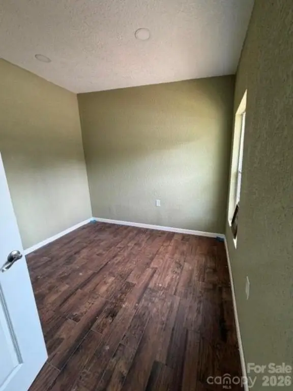 Picture 30