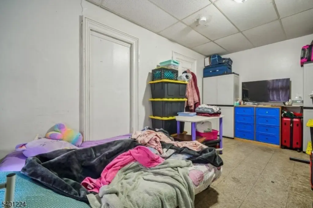 Picture 19
