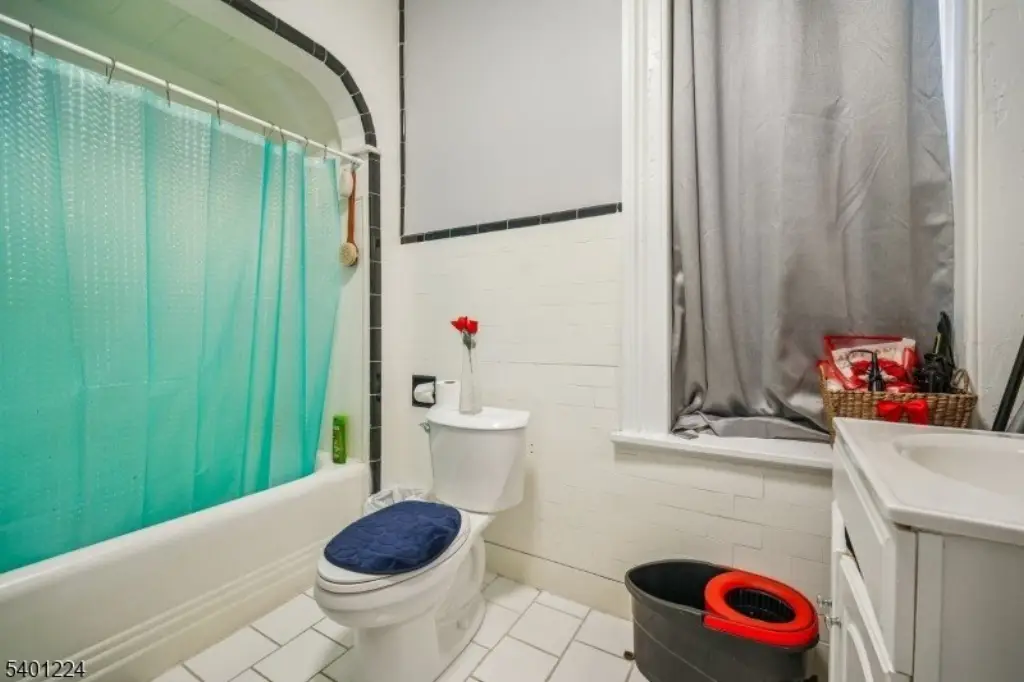 Picture 11