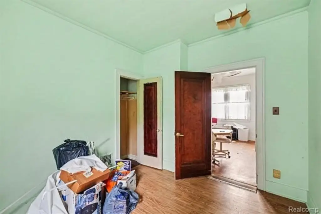 Picture 8
