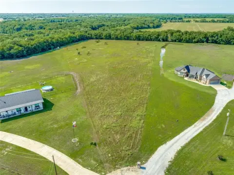 Trenton, TX Improved Land