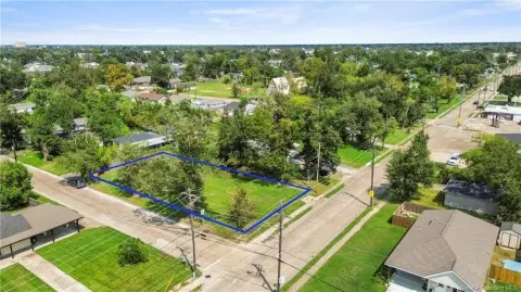 Commercial Land in DeQuincy, LA