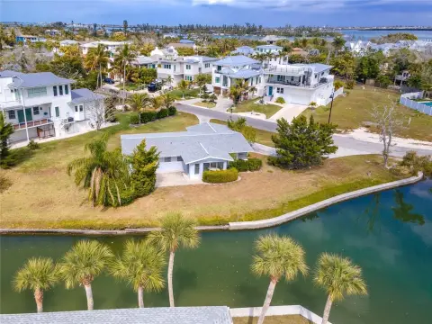 Waterfront Land in Longboat Key