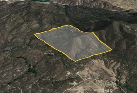 Expansive Agricultural Land in Hemet