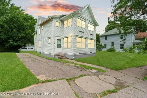 Remodeled Duplex in Jackson, MI