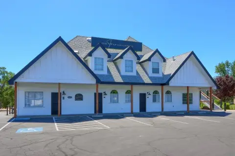 Oakhurst Commercial Property For Sale