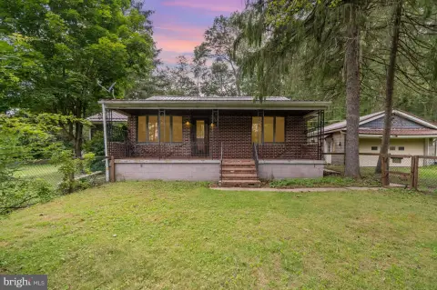 Barnesville Multi-Home Property on 1.9 Acres