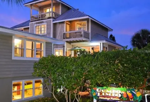 Sarasota Duplex Near Siesta Key