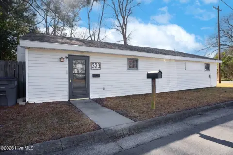 Corner-Lot Flex Space