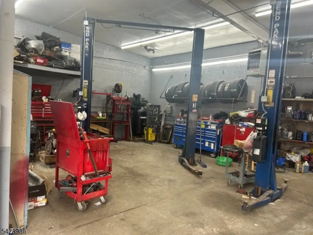 Picture 5
