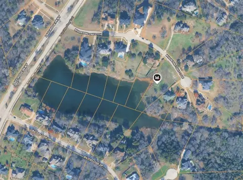 Waterfront Acreage in Lake Ridge