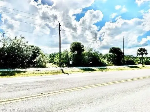 Residential Land in Naples, FL