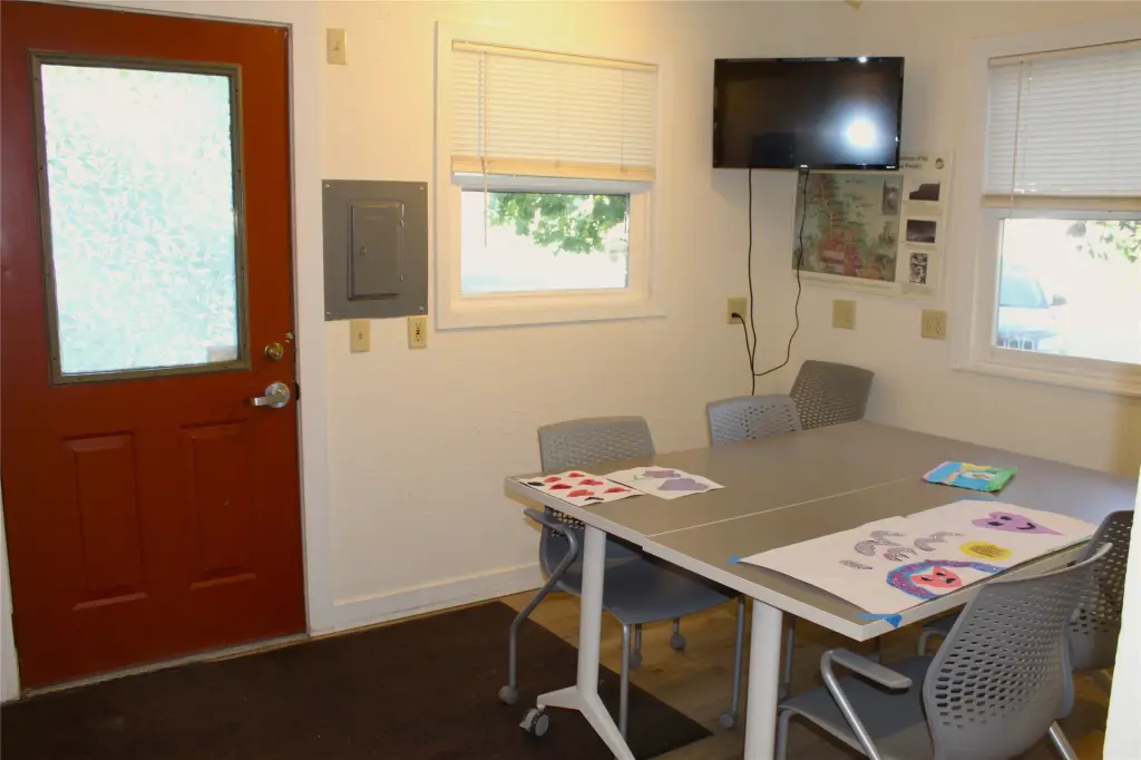 Picture 8