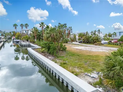 Waterfront Lot on Longboat Key