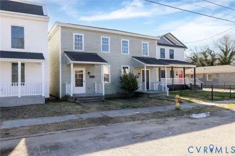 Renovated Duplex in Petersburg, VA