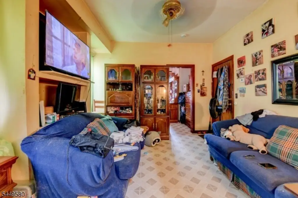 Picture 8