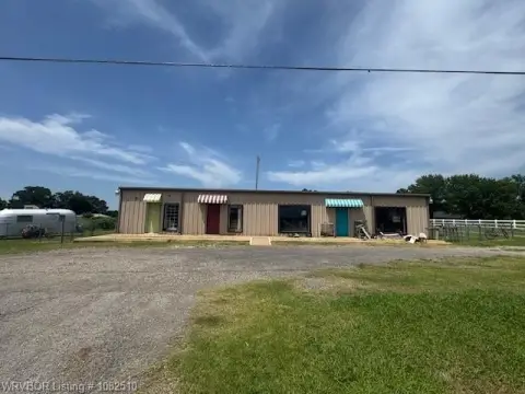 Retail Space on Highway Frontage