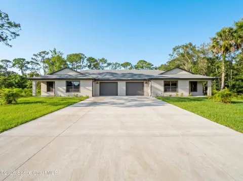 Two-Unit Contemporary Duplex