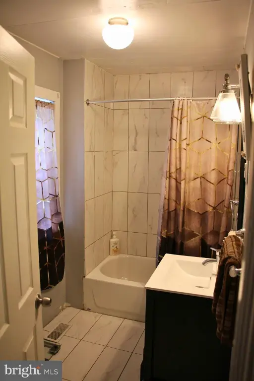 Picture 12