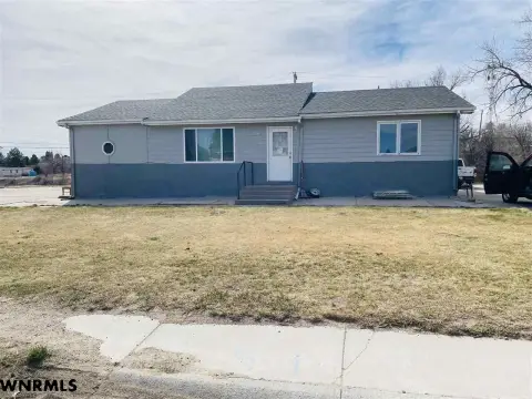 Gering Duplex with Rental History