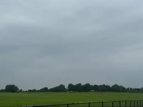 Blanchard Acreage: Country Living Awaits