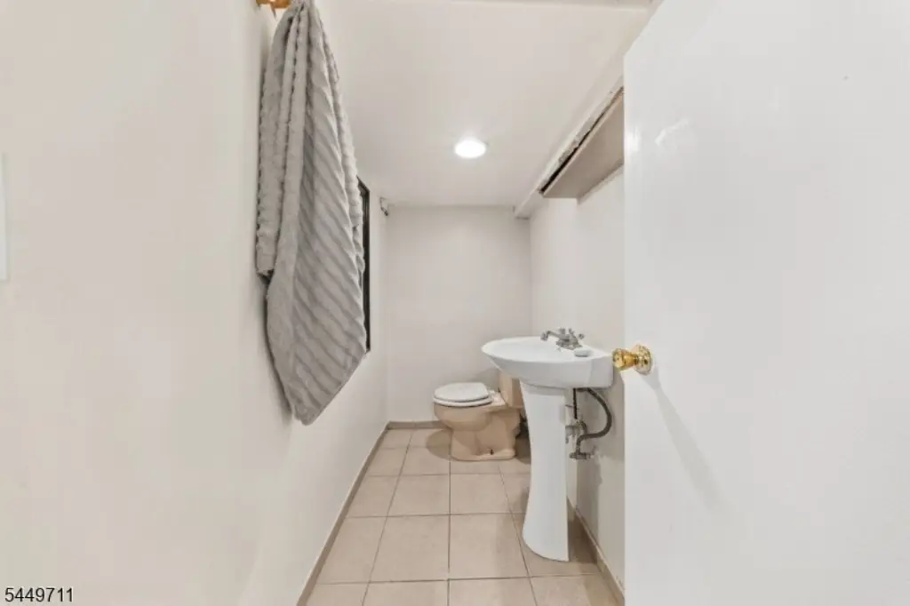 Picture 19