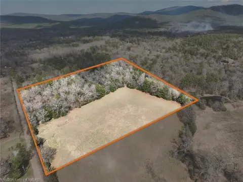 9.94 Acres Recreational Land in Muse