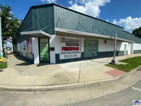 Retail Space in West Terre Haute
