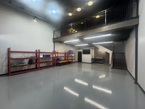 Warehouse Garage Condominium