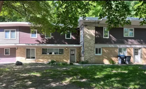 Picture of Triplexes at 1035 Thompson Ravine Road, Mankato, MN