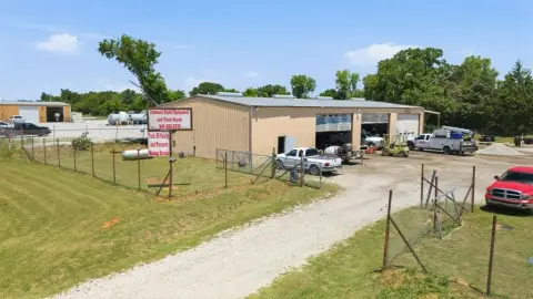 Picture of Flex space at 315 Highway 114, Bridgeport, TX