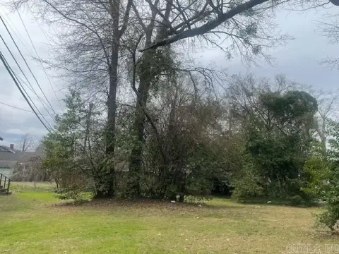 Texarkana Residential Lot with Garage