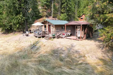 Secluded Montana Land with Cabin