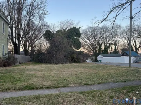 Residential Lot in Woodland Heights