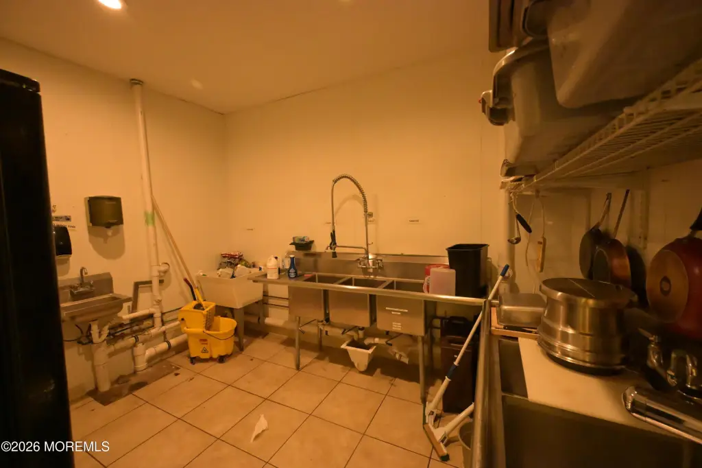 Picture 28