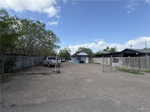 Automotive Property with Office
