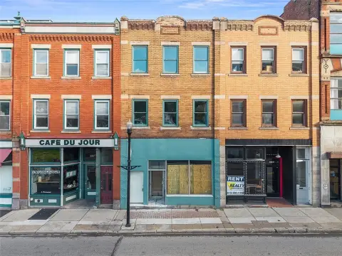 Renovated Mixed-Use Building For Sale/Lease