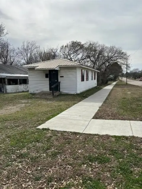 Okemah Office Building For Sale