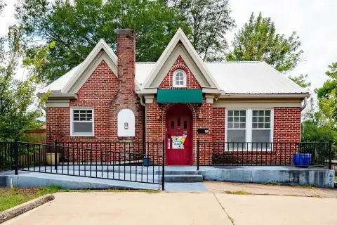 Commercial Space in Conway, AR