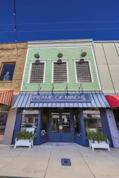 Historic Storefront with Apartment Living