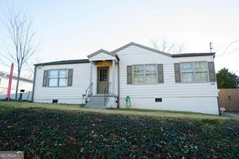 Renovated Commercial Property on Powers Ferry