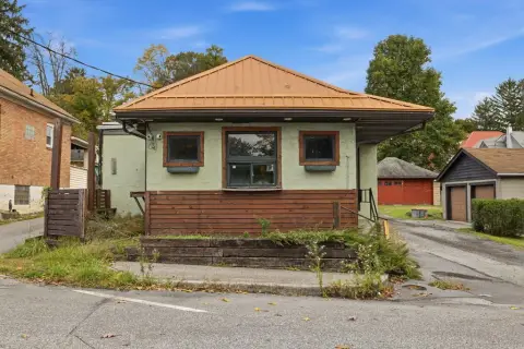 Drive-Through Restaurant with Pickup Window