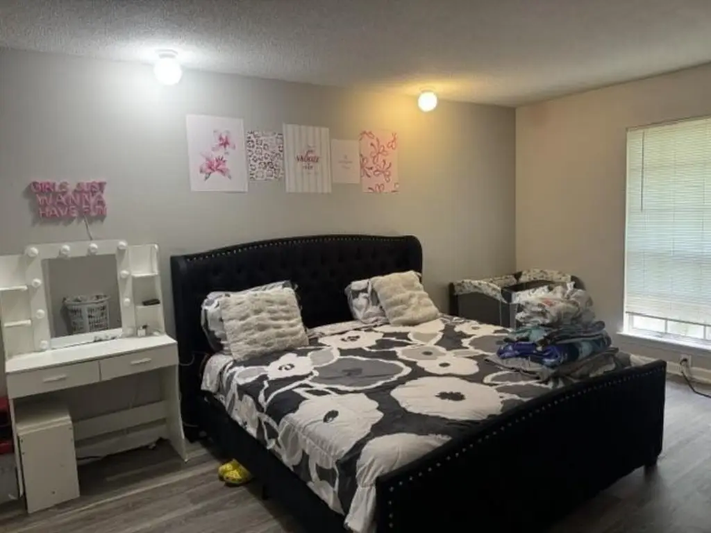 Picture 6